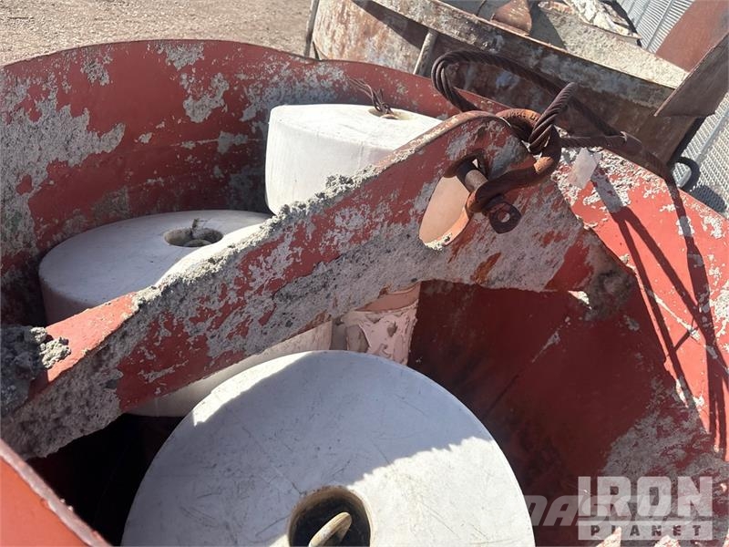 Quantity of (3) Concrete Buckets 其他