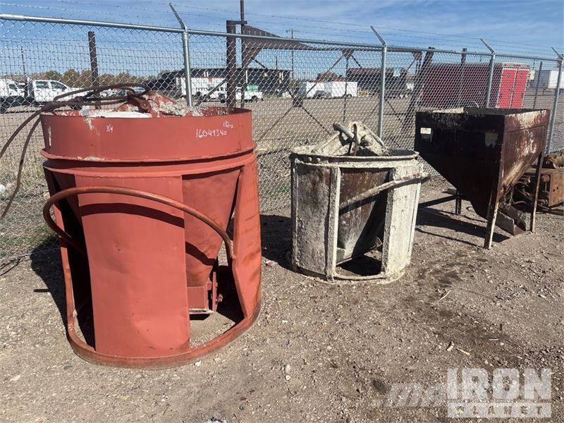 Quantity of (3) Concrete Buckets 其他