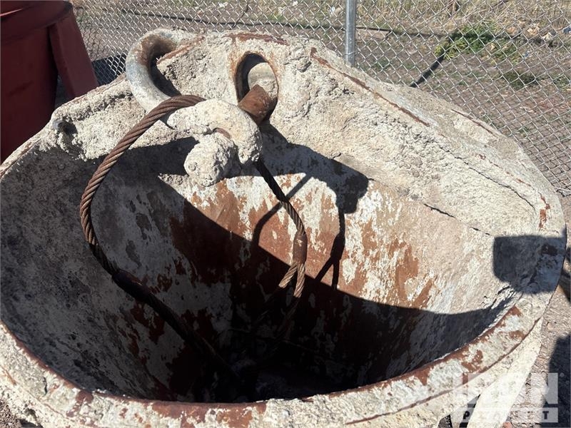 Quantity of (3) Concrete Buckets 其他