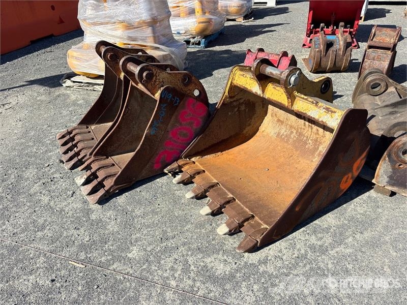  Quantity of (3) Digging 36 in, 24 in, 18 in Excava Skovle