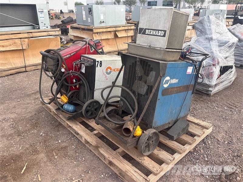Quantity of (3) Electric Welder Máquinas de solda