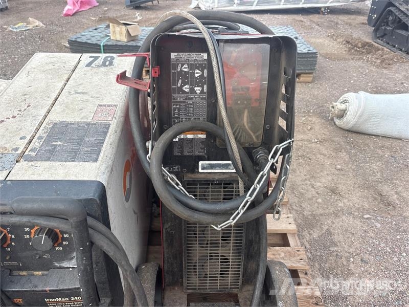 Quantity of (3) Electric Welder Máquinas de solda
