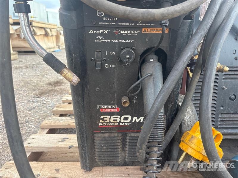 Quantity of (3) Electric Welder Máquinas de solda