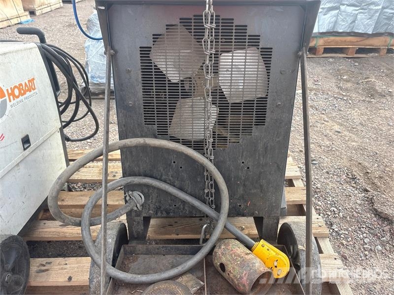 Quantity of (3) Electric Welder Máquinas de solda