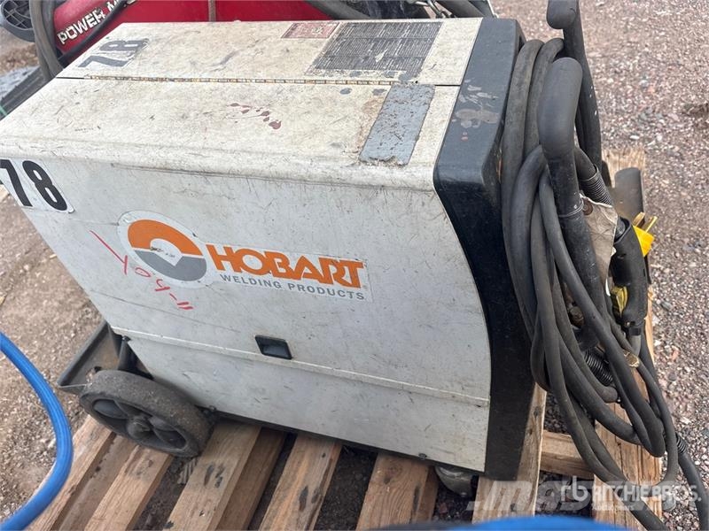 Quantity of (3) Electric Welder Máquinas de solda