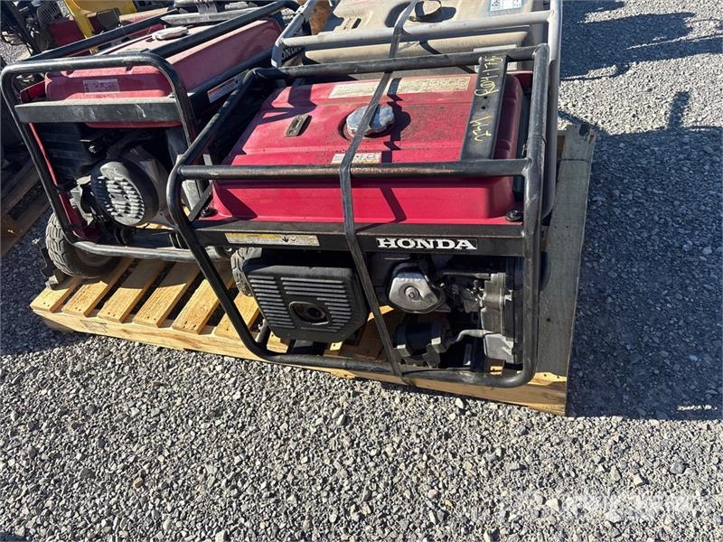 Quantity of (3) Generator Set Diesel Generatoren