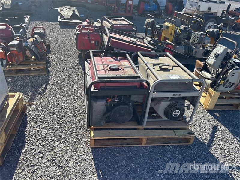 Quantity of (3) Generator Set Diesel Generatoren