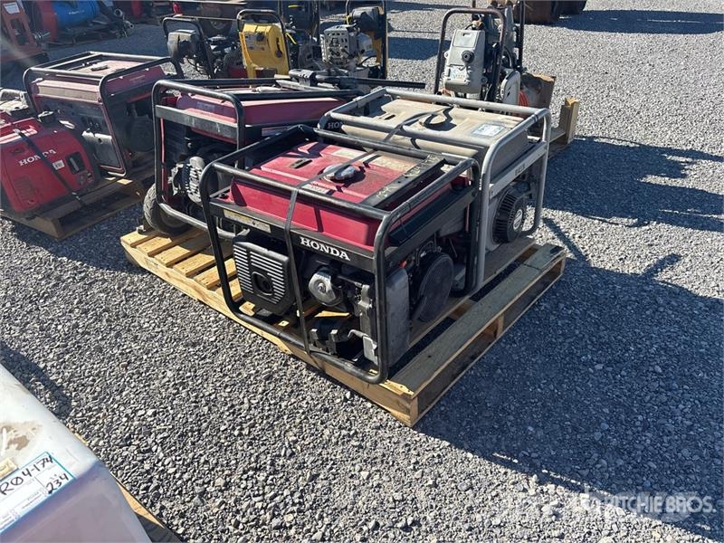 Quantity of (3) Generator Set Diesel Generatoren
