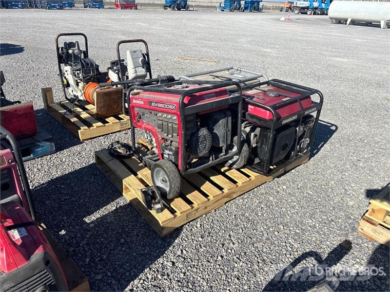 Quantity of (3) Generator Set Diesel Generatoren