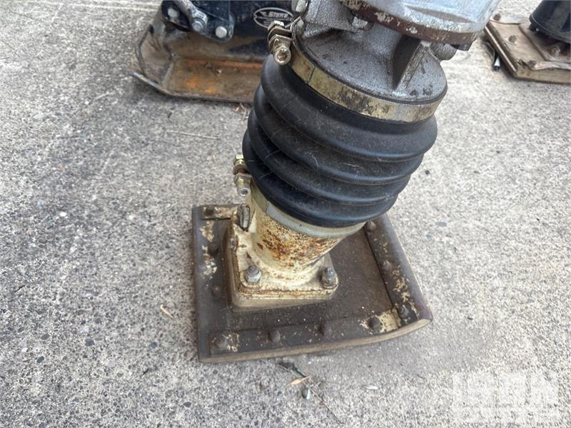  Quantity of (3) Jumping Jack Tampers & Plate Compa Pisones compactadores