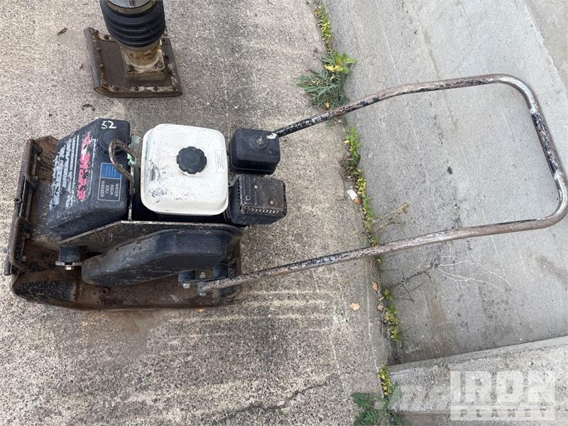  Quantity of (3) Jumping Jack Tampers & Plate Compa Pisones compactadores