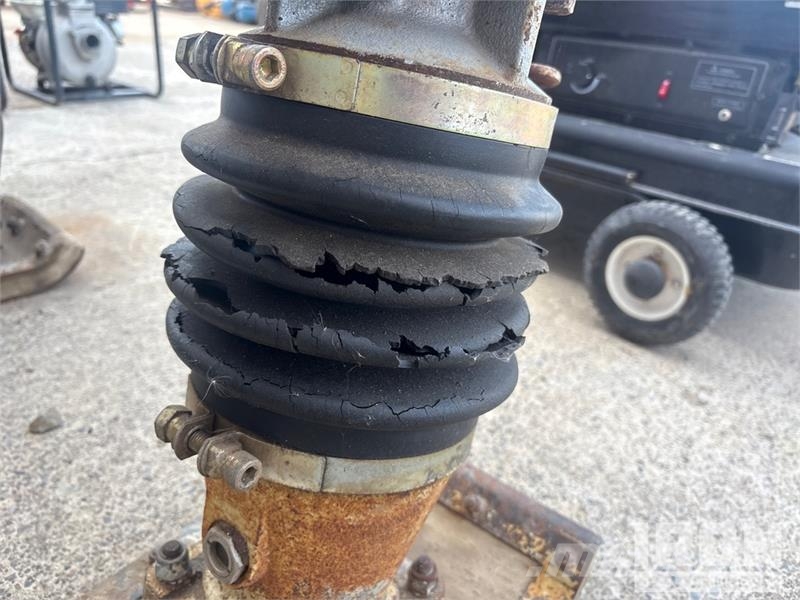  Quantity of (3) Jumping Jack Tampers & Plate Compa Pisones compactadores