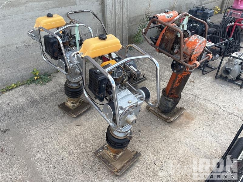  Quantity of (3) Jumping Jack Tampers & Plate Compa Pisones compactadores