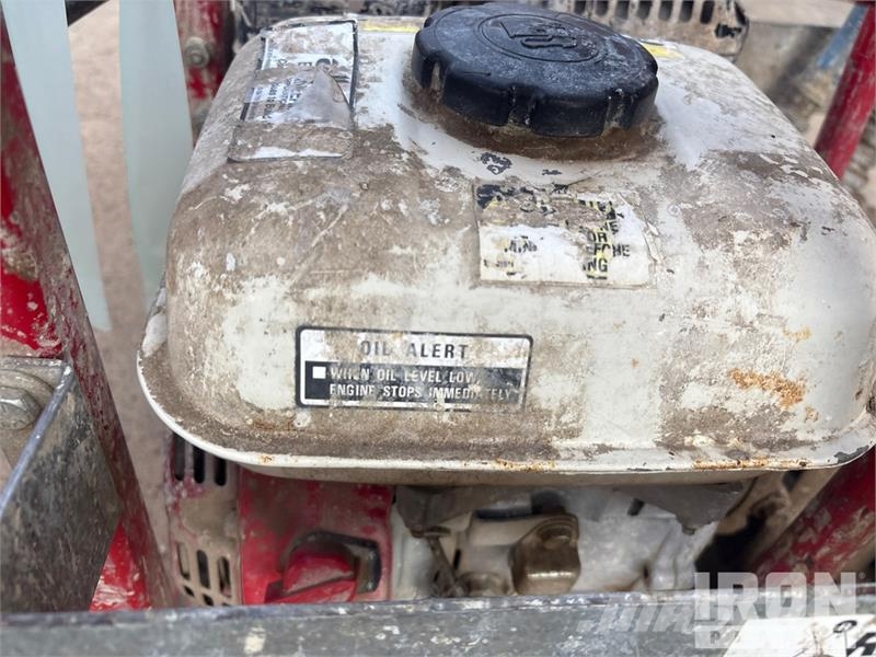  Quantity of (3) Mud Pump Attrezzatura per perforazione accessori e ricambi