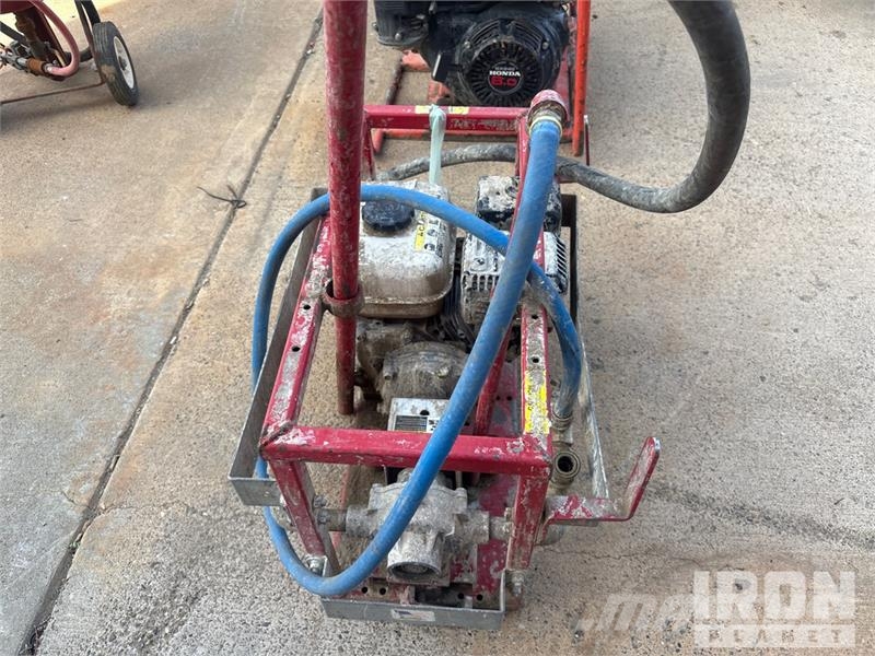  Quantity of (3) Mud Pump Attrezzatura per perforazione accessori e ricambi