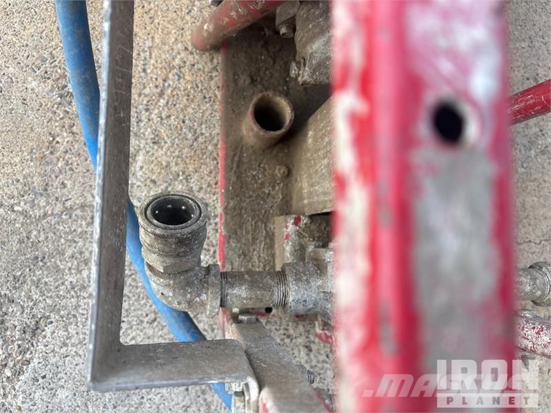  Quantity of (3) Mud Pump Attrezzatura per perforazione accessori e ricambi