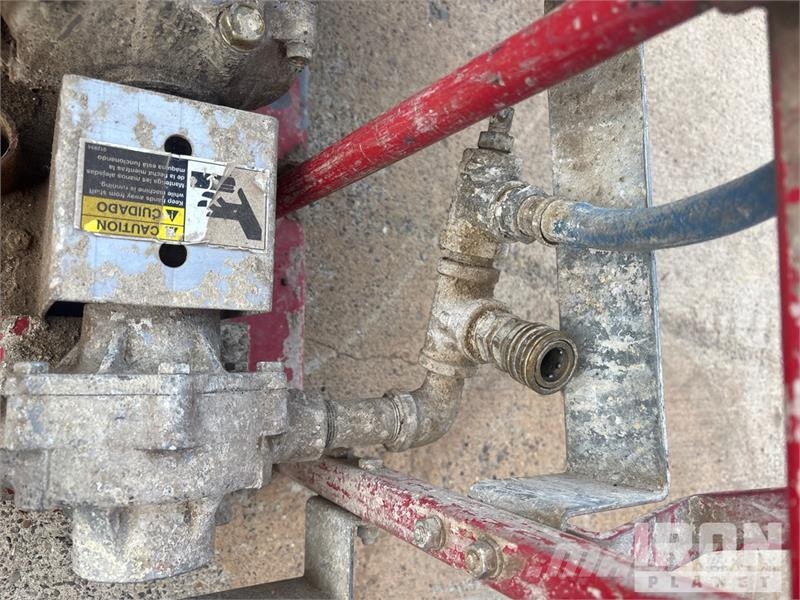  Quantity of (3) Mud Pump Attrezzatura per perforazione accessori e ricambi