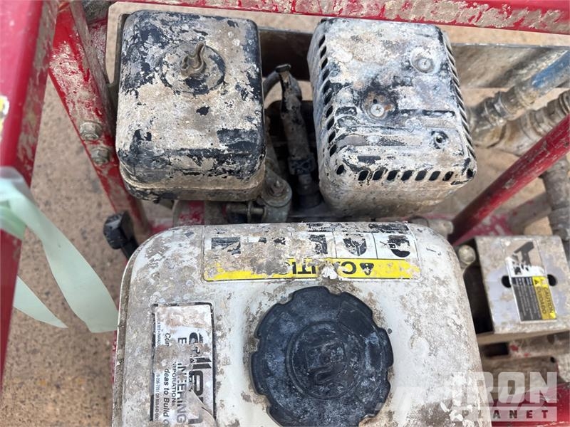  Quantity of (3) Mud Pump Attrezzatura per perforazione accessori e ricambi