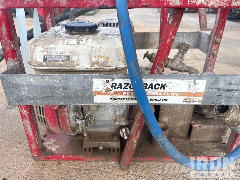  Quantity of (3) Mud Pump Attrezzatura per perforazione accessori e ricambi