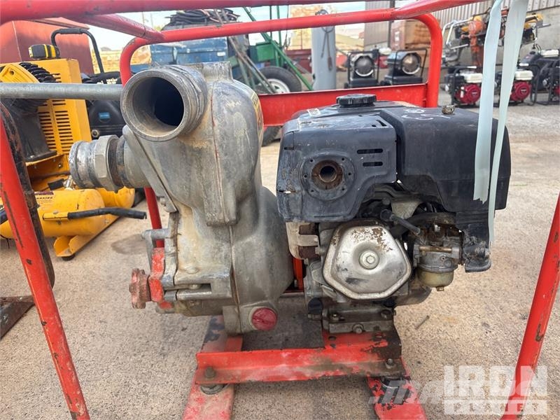  Quantity of (3) Mud Pump Attrezzatura per perforazione accessori e ricambi