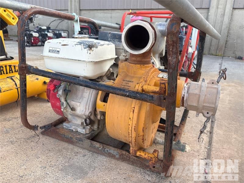  Quantity of (3) Mud Pump Attrezzatura per perforazione accessori e ricambi