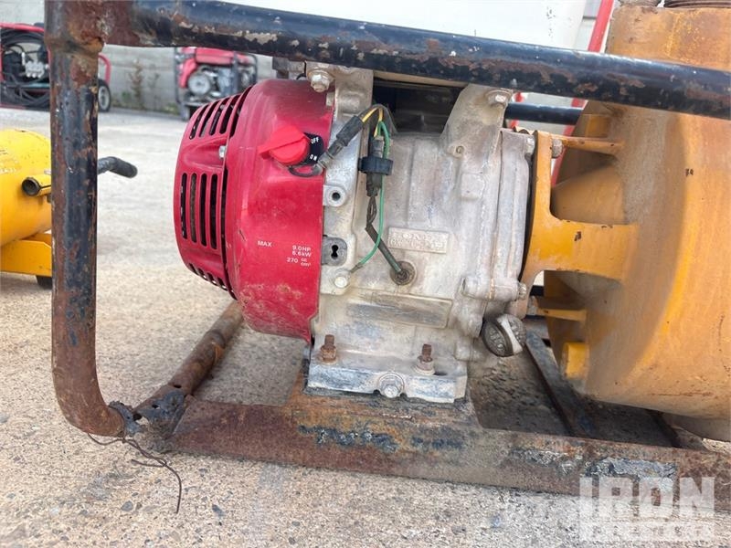  Quantity of (3) Mud Pump Attrezzatura per perforazione accessori e ricambi