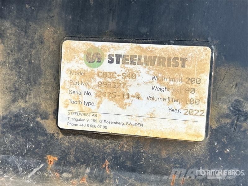  Quantity of (3) Pallets of Steelwrist X06 S40-S40  Drugi deli