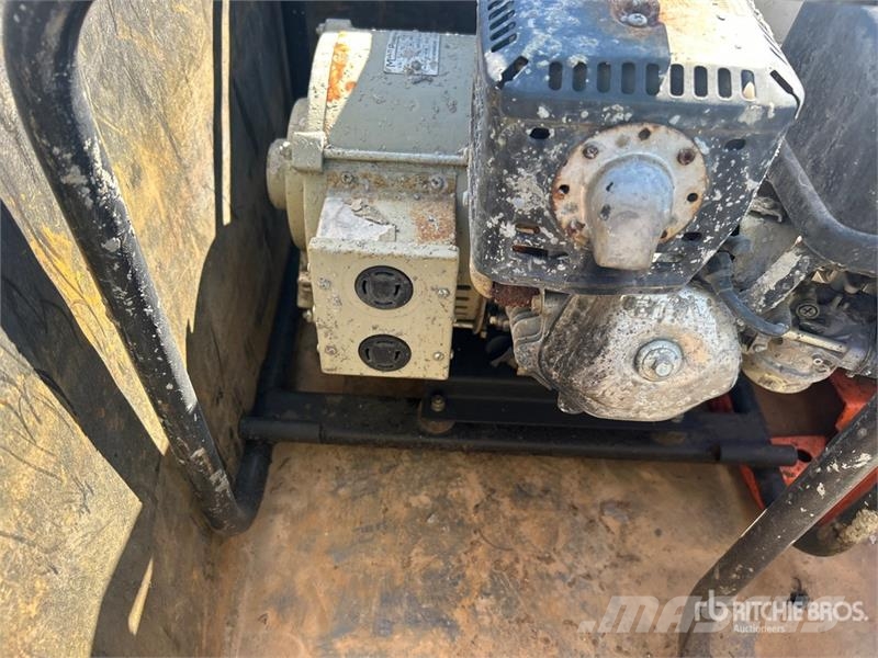 Quantity of (3) Portable Generator Set Drugi agregati