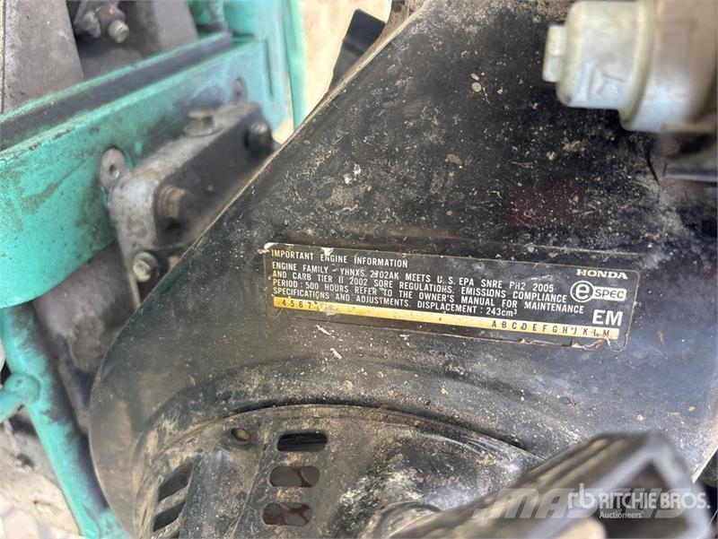 Quantity of (3) Power Trowel Tasandajad