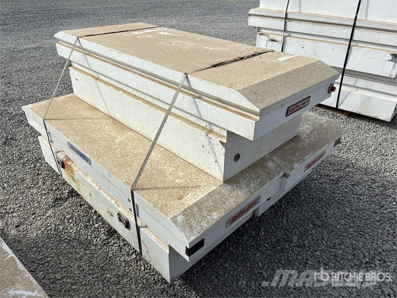  Quantity of (3) Weather guard Tool Box معدات البناء - غير ذلك