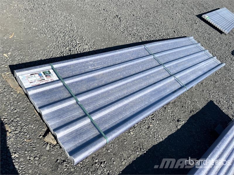  Quantity of (30) 12 ft x 3 ft Corrugated Polycarbo المصاعد والرافعات المادية