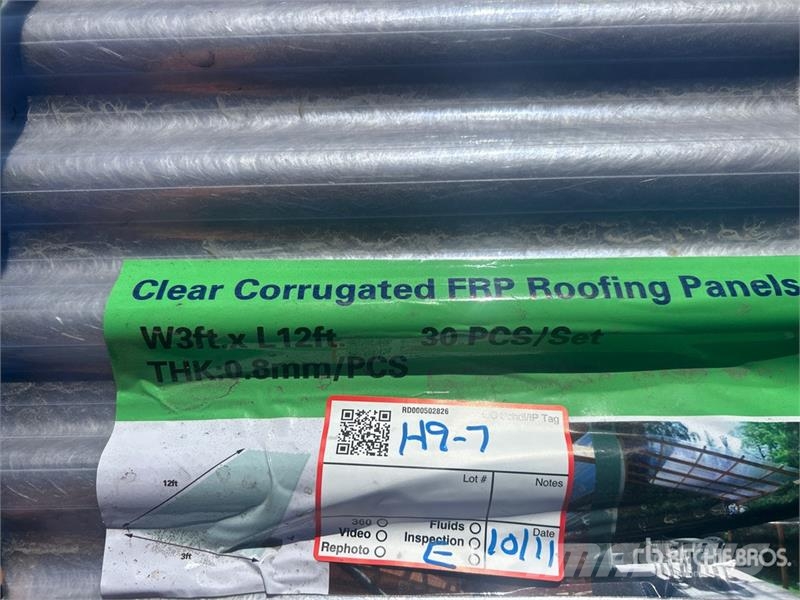  Quantity of (30) 12 ft x 3 ft Corrugated Roof Pane Talhas, guinchos e elevadores de materiais
