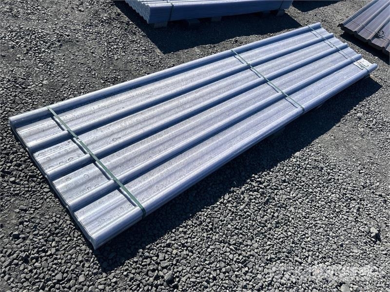  Quantity of (30) 12 ft x 3 ft Corrugated Polycarbo المصاعد والرافعات المادية