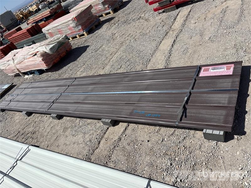 Quantity of (30) 16 ft x 3 ft Brown Metal Roof Pan Seilwinden, Bauaufzüge und Lastenaufzüge