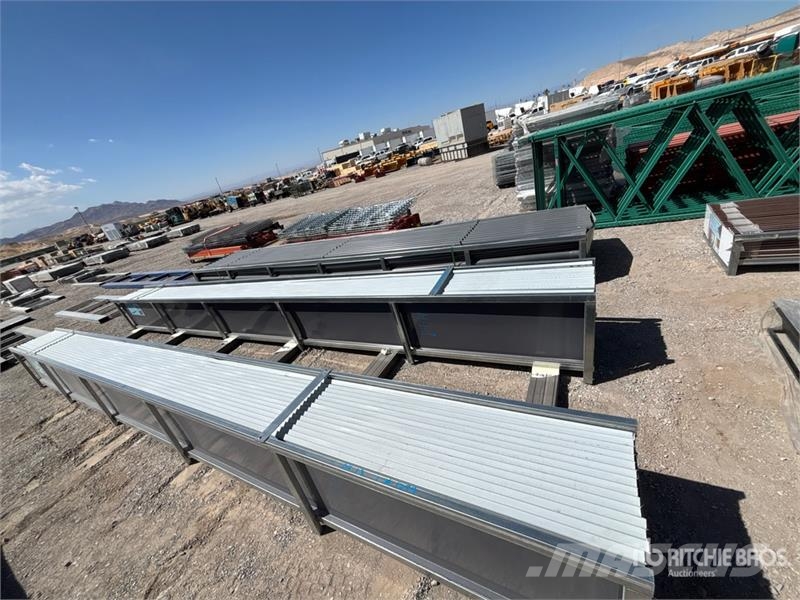 Quantity of (30) 19.69 ft x 17.7 in Grey Metal Roo Seilwinden, Bauaufzüge und Lastenaufzüge