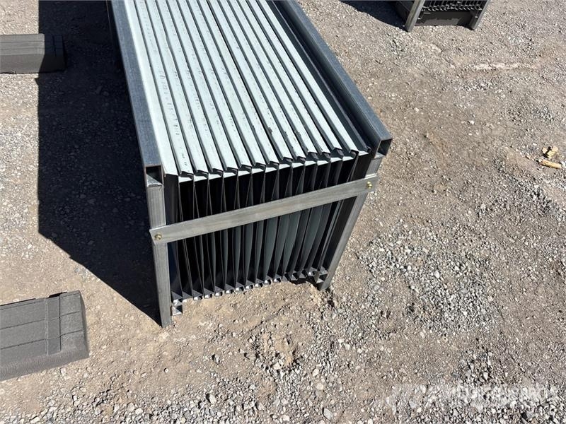  Quantity of (30) 19.69 ft x 17.7 in Grey Metal Roo Seilwinden, Bauaufzüge und Lastenaufzüge