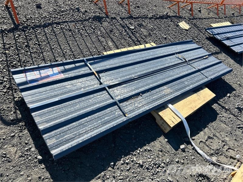  Quantity of (30) 9.84 ft x 3 ft Grey Metal Roof Pa Talhas, guinchos e elevadores de materiais