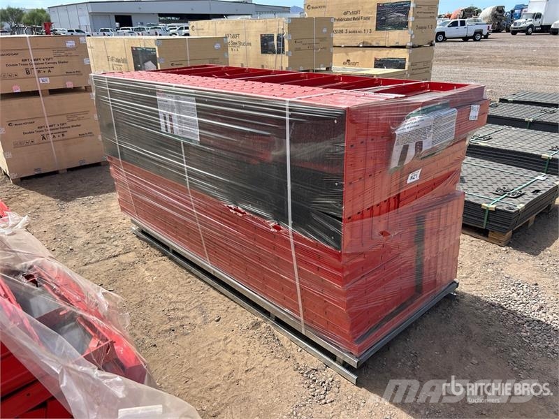 Quantity of (30) KJ K0208 Steel Frame Formwork Co Betoonivalmistamistarvikud