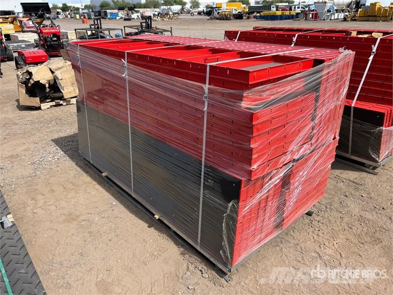 Quantity of (30) KJ K0208 Steel Frame Formwork Co Betoonivalmistamistarvikud