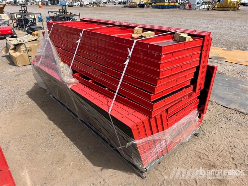 Quantity of (30) KJ K0208 Steel Frame Formwork Co Betoonivalmistamistarvikud