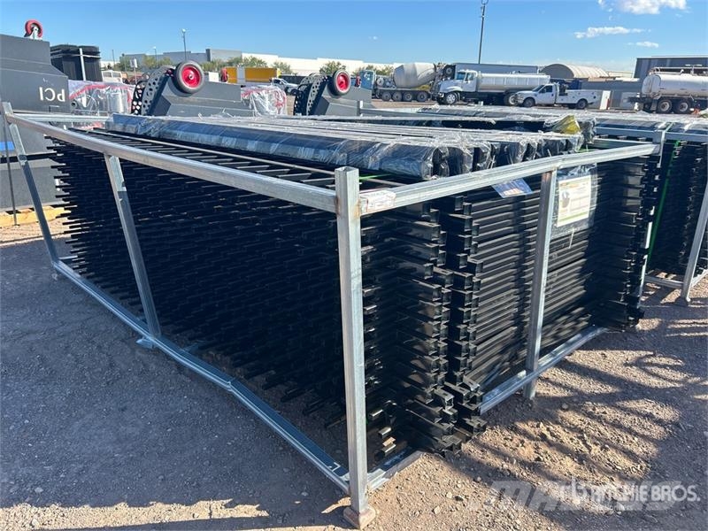 Quantity of (30)  STARVOX SV0810-30 10 ft x 7 ft P Gårds‐husdyr gjerder
