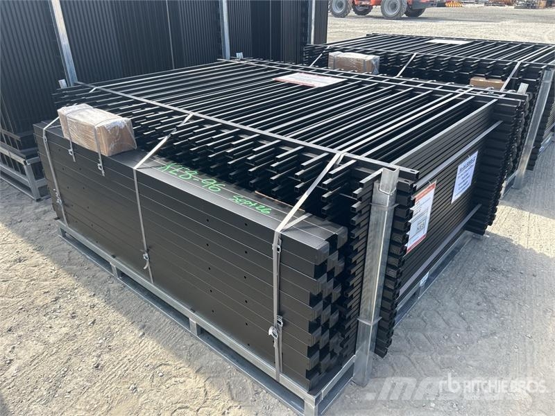 Quantity of (32) SUNTOP S0608-32 8 ft x 6 ft Powd Zäune und Zubehör