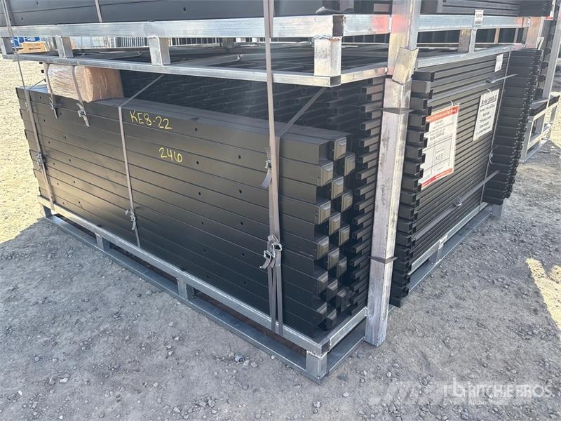  Quantity of (32)  SUNTOP S0608-32 8 ft x 6 ft Powd Zäune und Zubehör