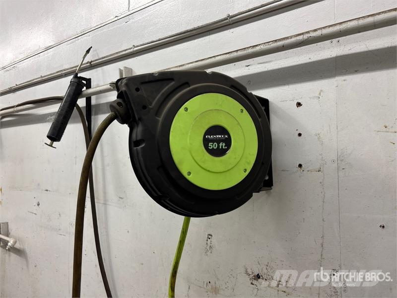  Quantity of (33) Air Hose Reels 其他组件