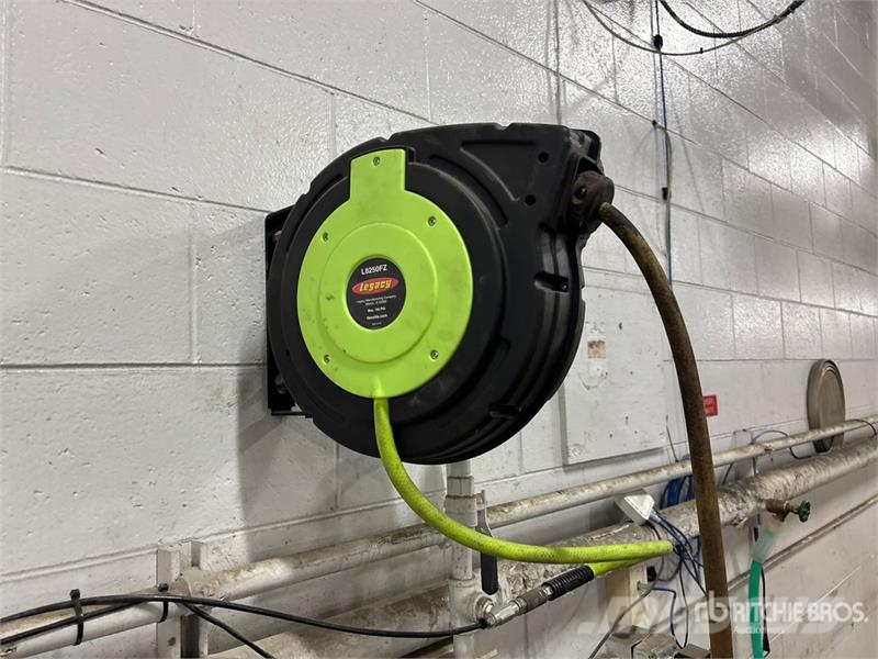  Quantity of (33) Air Hose Reels 其他组件