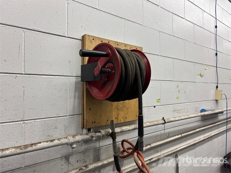  Quantity of (33) Air Hose Reels 其他组件