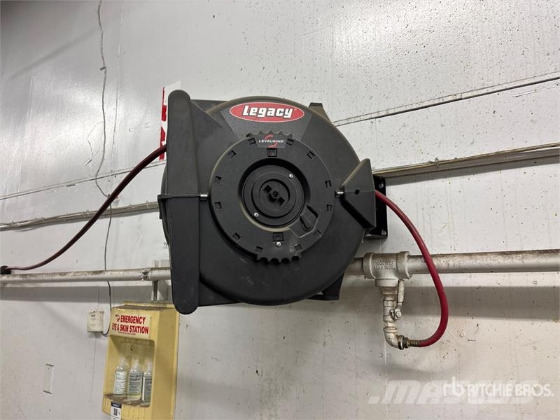  Quantity of (33) Air Hose Reels 其他组件