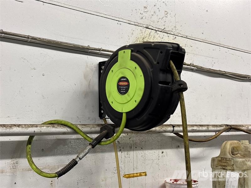  Quantity of (33) Air Hose Reels 其他组件