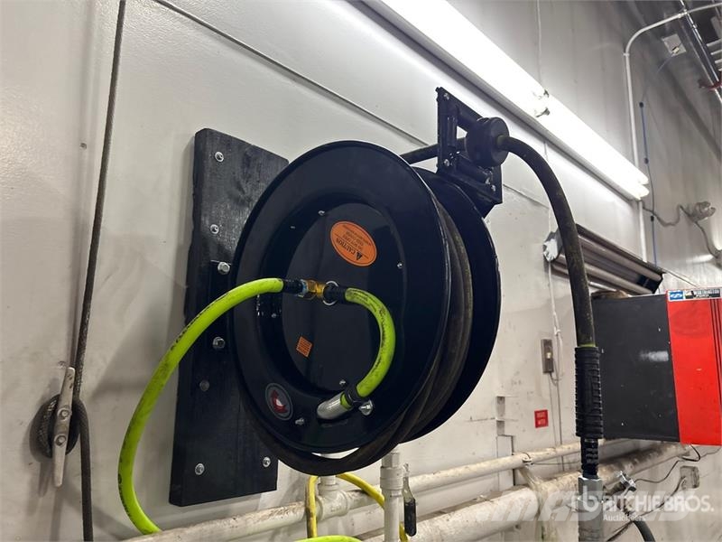  Quantity of (33) Air Hose Reels 其他组件