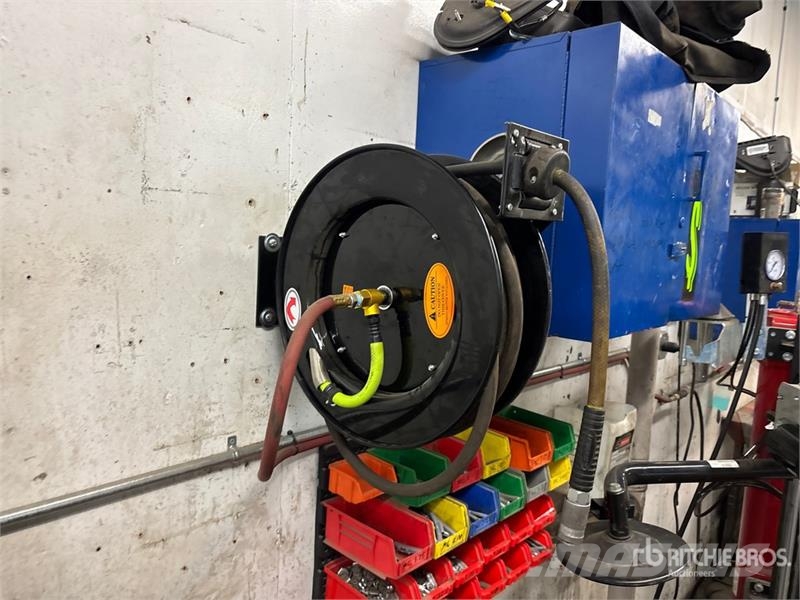  Quantity of (33) Air Hose Reels 其他组件